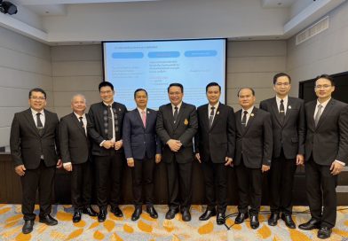 ผอ.สพม.สบ เข้าร่วมการประชุมสัมมนาเพื่อปรับปรุงหลักเกณฑ์และวิธีการสรรหาบุคคลเพื่อบรรจุและแต่งตั้งข้าราชการครูและบุคลากรทางการศึกษา