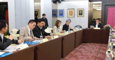 ผอ.สพม.สบ เข้าร่วมการประชุมสัมมนาเพื่อพัฒนา (ร่าง) หลักเกณฑ์และวิธีการกำหนดตำแหน่งเพื่อบริหารอัตรากำลังข้าราชการครูและบุคลากรทางการศึกษาในสถานศึกษา สังกัด สพฐ. ผอ.สพม.สบ เข้าร่วมการประชุมสัมมนาเพื่อพัฒนา (ร่าง) หลักเกณฑ์และวิธีการกำหนดตำแหน่งเพื่อบริหารอัตรากำลังข้าราชการครูและบุคลากรทางการศึกษาในสถานศึกษา สังกัด สพฐ.